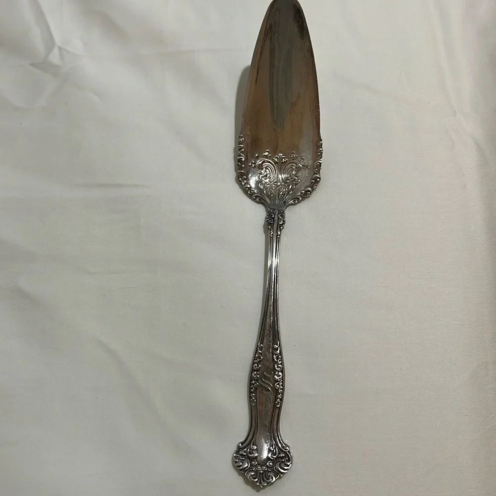 VINTAGE 1847 ROGERS BROS A1 PASTRY SERVER, BERKSHIRE PATTERN 1897